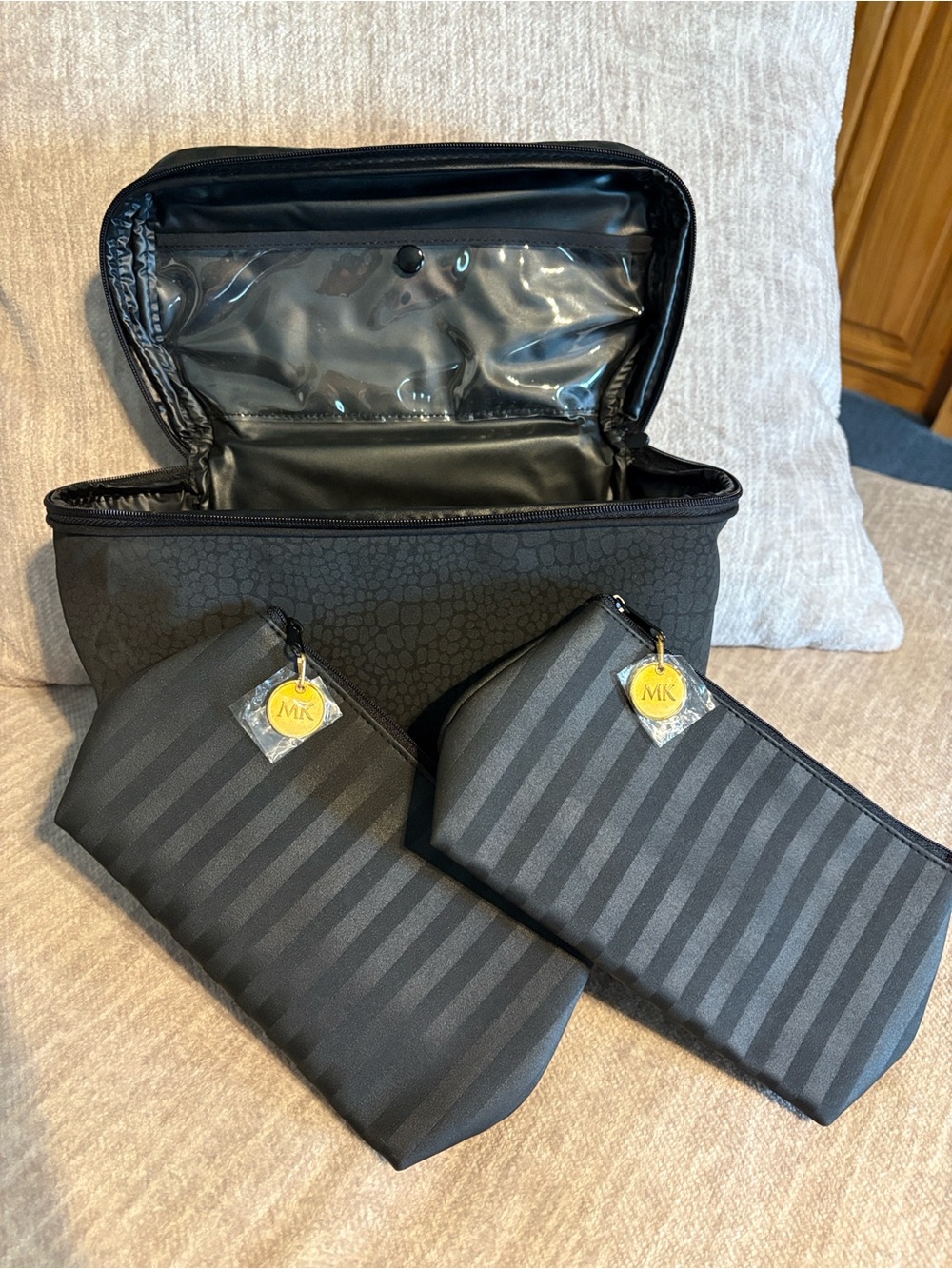 NWOT 3-piece Mary Kay Black Striped Travel Pouch Set